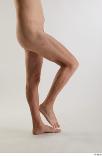 Arvid  1 flexing leg nude side view 0003.jpg